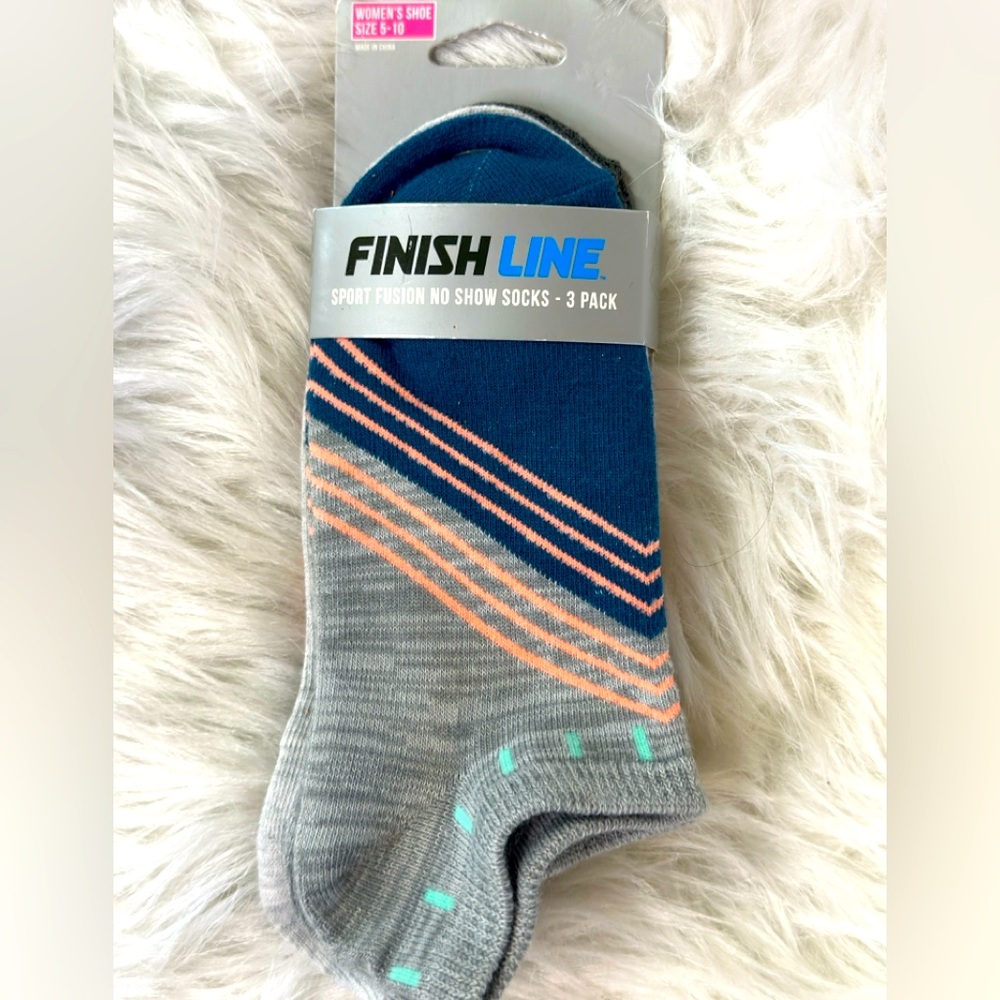 NWT Finish Line Women's No Show Socks - Blue,‎ Gray, and Peach Size 5-10